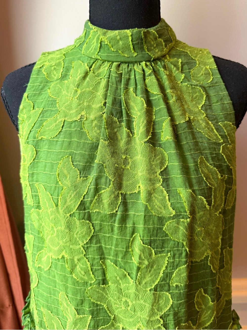 Maeve Anthropologie Green Floral Jacquard Mock Neck Ruffle Hem Sleeveless Top - Picture 4 of 11